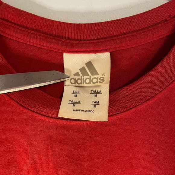 Vintage adidas red tshirt size M - Picture 2 of 2